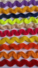 Load image into Gallery viewer, 1 yards Ric Rac Trims 6mm Wide Many Colours Zig Zag Braid Ricrac Trimming Rick Rack