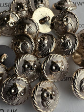 Load image into Gallery viewer, 5 10 20 50 OWL Light Gold Shank Buttons 18mm Wide Dresses Tops Coats Babies Blazers Uniforms Shirt Sewing Craft