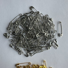 Load image into Gallery viewer, 100pcs 200pcs 500pcs Tailors Safety Pins Gold or Silver Office Sewing Craft Dressmaker Art 19mm 22mm Long Seamstress Clothing Alterations And Repairs