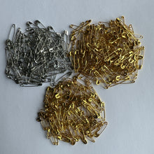 Load image into Gallery viewer, 100pcs 200pcs 500pcs Tailors Safety Pins Gold or Silver Office Sewing Craft Dressmaker Art 19mm 22mm Long Seamstress Clothing Alterations And Repairs