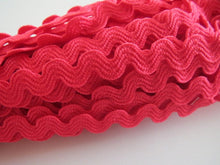 Load image into Gallery viewer, 3m Quality Ric Rac Trim 6mm Wide Many Colours Zig Zag Braid Trimming Rick Rack