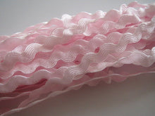 Load image into Gallery viewer, 3m Quality Ric Rac Trim 6mm Wide Many Colours Zig Zag Braid Trimming Rick Rack