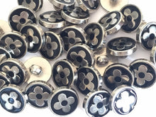 Load image into Gallery viewer, 10 20 50 Silver Black Daisy Flower Shank Quality Buttons 13mm Wide Dresses Tops Coats Babies Blazers Shirt Sewing Craft