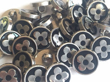 Load image into Gallery viewer, 10 20 50 Silver Black Daisy Flower Shank Quality Buttons 13mm Wide Dresses Tops Coats Babies Blazers Shirt Sewing Craft