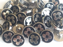 Load image into Gallery viewer, 10 20 50 Silver Black Daisy Flower Shank Quality Buttons 13mm Wide Dresses Tops Coats Babies Blazers Shirt Sewing Craft