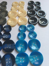 Load image into Gallery viewer, 10 20 Lovely Different Colours 15mm 20mm Wide Shirt Coat Blazer 4 Holes Quality Buttons Dresses Tops Babies Sewing Craft