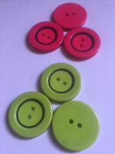 Load image into Gallery viewer, 5 LIME Green DEEP Pink 31mm Wide Beautiful Buttons for Sewing Craft Cards Coat Shirt Jacket