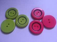 Load image into Gallery viewer, 5 LIME Green DEEP Pink 31mm Wide Beautiful Buttons for Sewing Craft Cards Coat Shirt Jacket