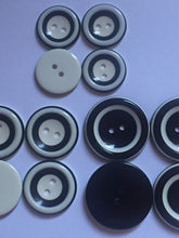 Load image into Gallery viewer, 5 BLACK WHITE 22mm 26mm 31mm Wide Beautiful Buttons for Sewing Craft Cards Coat Shirt Jacket