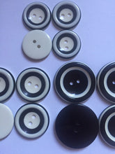 Load image into Gallery viewer, 5 BLACK WHITE 22mm 26mm 31mm Wide Beautiful Buttons for Sewing Craft Cards Coat Shirt Jacket
