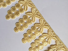 Load image into Gallery viewer, 1m CREAM Lace Trims 64mm Wide Embroidered Guipure Trimmings Scrapbooking Cardmaking Wedding Home Decor Sewing Craft Projects