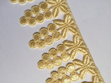 Load image into Gallery viewer, 1m CREAM Lace Trims 64mm Wide Embroidered Guipure Trimmings Scrapbooking Cardmaking Wedding Home Decor Sewing Craft Projects