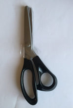 Load image into Gallery viewer, Zig Zag SCISSORS 9” Professional STAINLESS STEEL Black Handles Sewing Craft Home Kitchen Office Multi Purpose Use