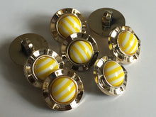 Load image into Gallery viewer, 1 Shine Diamante Shank Buttons 18mm Wide Dresses Tops Coats Babies Blazers Shirt Sewing Art Craft