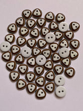 Load image into Gallery viewer, 20 50 100 BROWN Triangle Top Round Bottom 12mm Wide Buttons Shirt Sewing Craft