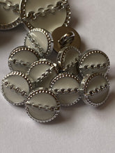 Load image into Gallery viewer, 5 CHAIN ACROSS IVORY CREAM WHITE Shank Buttons 12mm 22mm Wide Dresses Tops Coats Babies Blazers Shirt Sewing Craft Different Colours