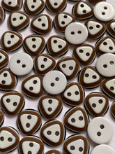 Load image into Gallery viewer, 20 50 100 BROWN Triangle Top Round Bottom 12mm Wide Buttons Shirt Sewing Craft