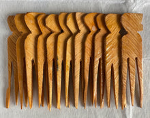 Load image into Gallery viewer, 3 Tails African Nigerian Afro Cutting Parting Hair Wooden Comb Ilarun
