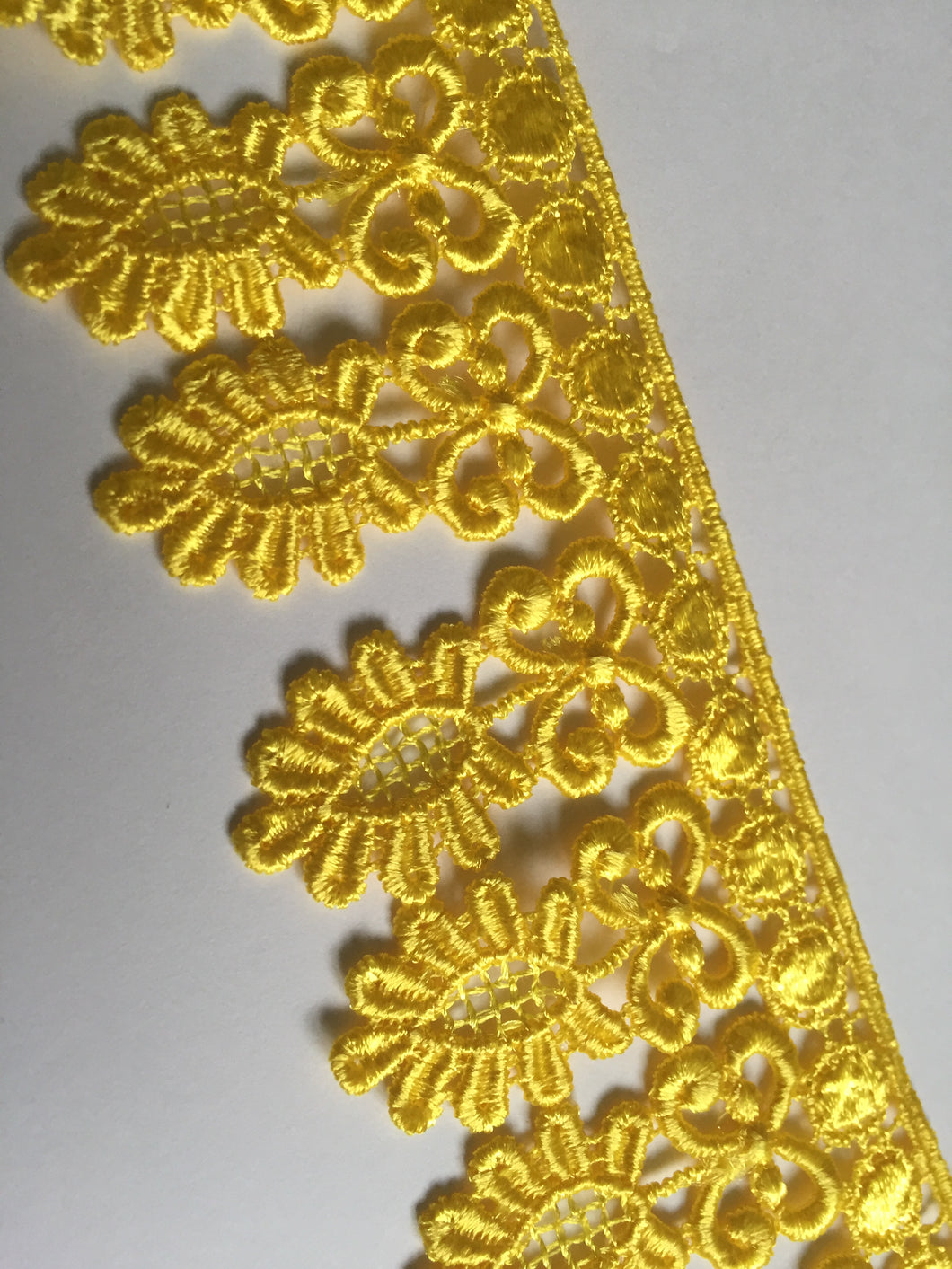 1m YELLOW Lace Trims 60mm Wide Embroidered Guipure Trimmings Cardmaking Wedding Home Decor Sewing Craft Projects