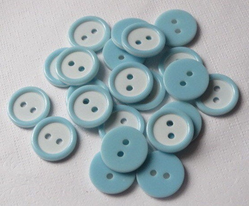 10 20 POWDER BLUE WHITE Quality Buttons Shirt Sewing Craft 16mm wide