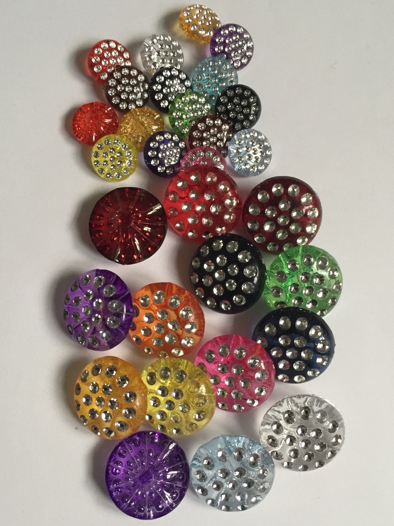 10 Round Shank Deep Rhinestone 1 Hole Quality Buttons 15mm 25mm Different Colours Dresses Tops Coats Babies Blazers Shirt Sewing Craft