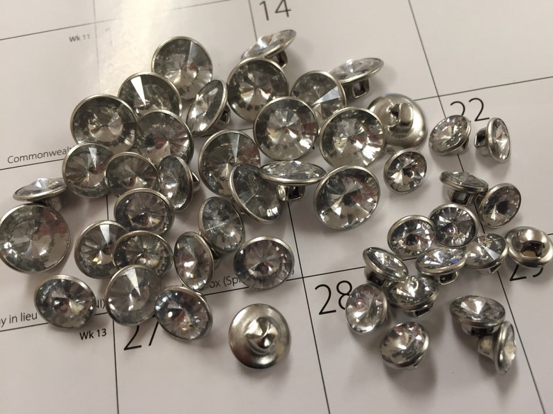 10 20 50 100 Silver Shank Diamante Quality Buttons 9mm 11mm 13mm Wide Dresses Tops Coats Babies Blazers Shirt Sewing Craft
