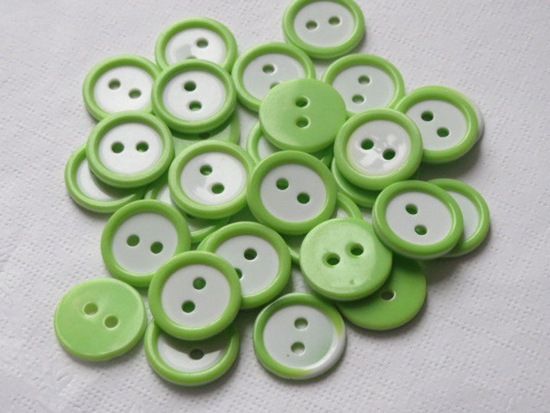 10 20 40 LIME GREEN WHITE Quality Buttons Shirt Sewing Craft 16mm wide