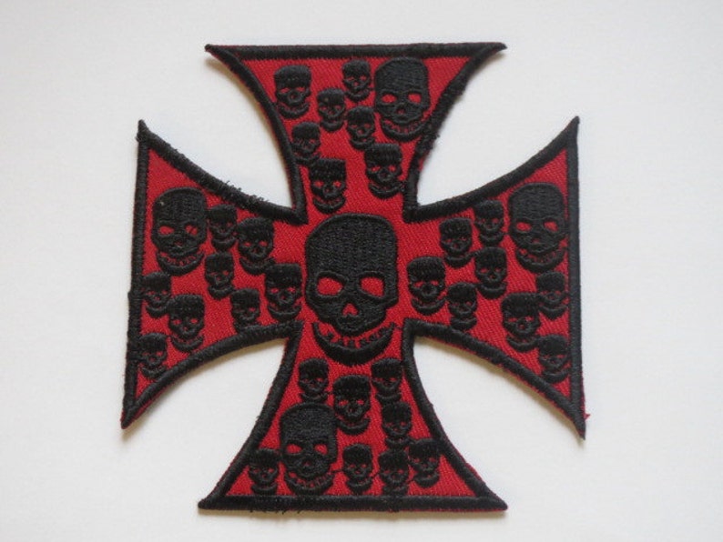 Red And Black SKULLS Cross Sew-On Embroidered Patch Denim Biker Leather Jacket Coat Bags Rock And Roll Pirate