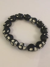 Load image into Gallery viewer, BLACK SKULL HEADS Beaded Bracelet Wristband African Elasticated Beads Bangle Charm Cuffs
