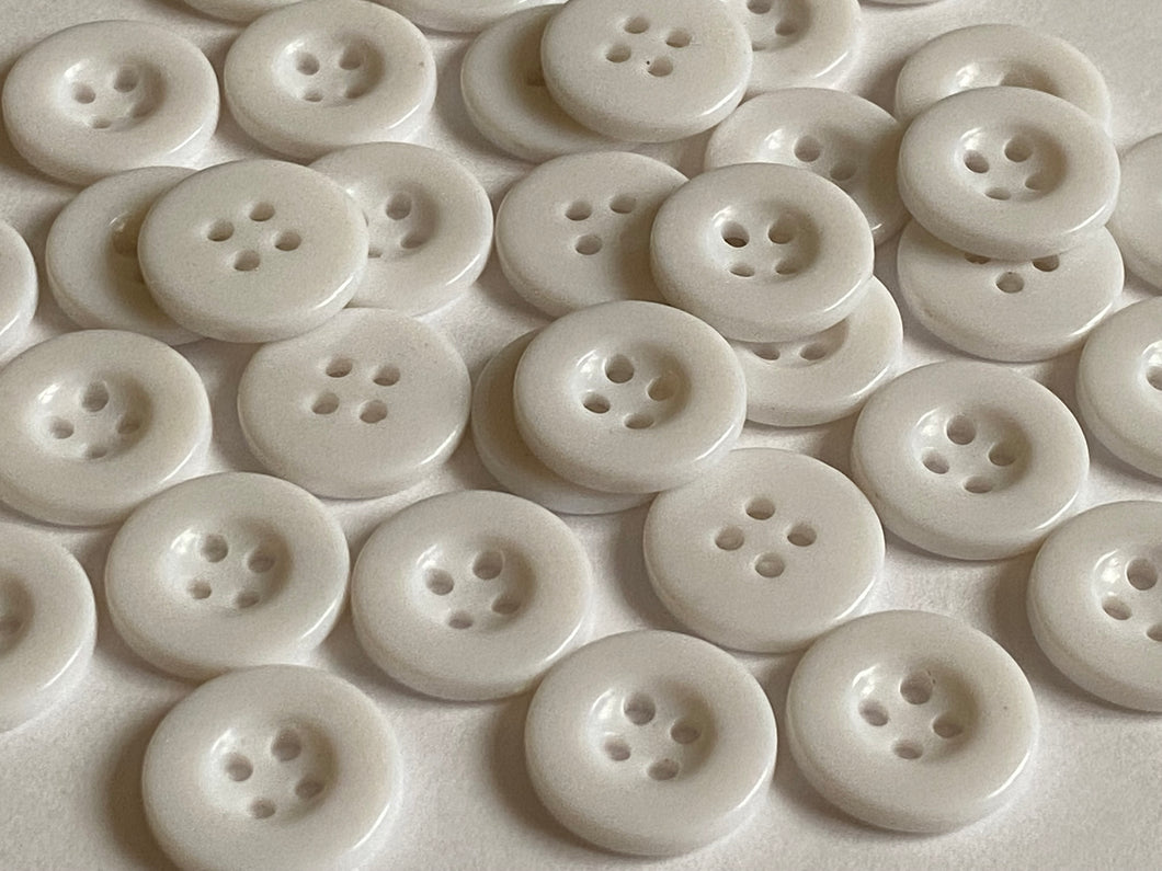 20 WHITE Buttons Shirt Sewing Craft 16mm Wide More Colours In The Shop